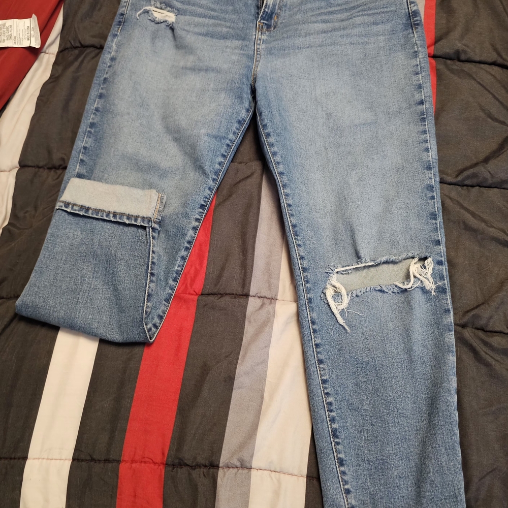 Denizen from Levi's Women's Dark Indigo Skinny Ripped Jeans - Picture 7 of 10